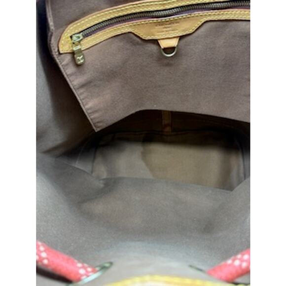 Louis Vuitton  Canvas Americas Cup 1995 Saint Tropez Drawstring Bag Red - Picture 12 of 16